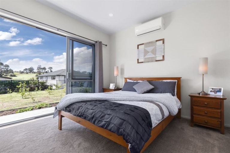 Photo of property in 8 Kaipuke Crescent, Gulf Harbour, Whangaparaoa, 0930