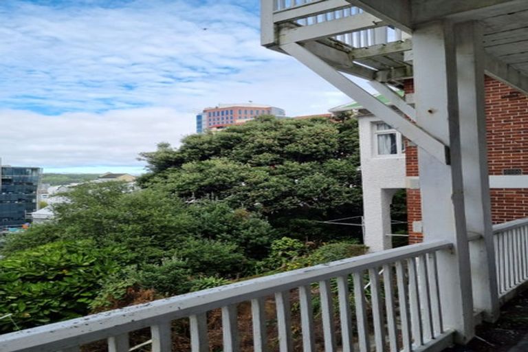 Photo of property in 185 The Terrace, Wellington Central, Wellington, 6011