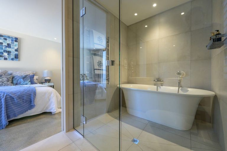 Photo of property in 6/8 Sussex Street, Nelson, 7010