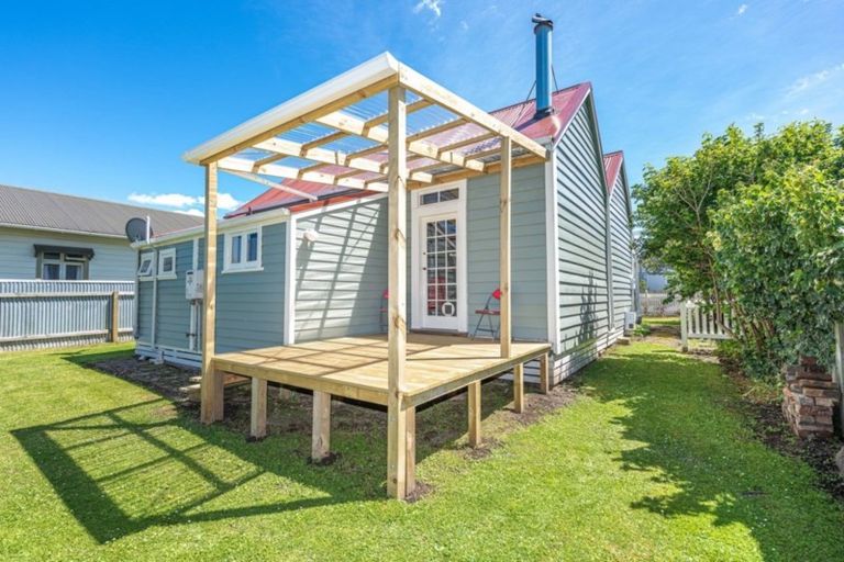 Photo of property in 50 Maxwell Avenue, Durie Hill, Whanganui, 4500