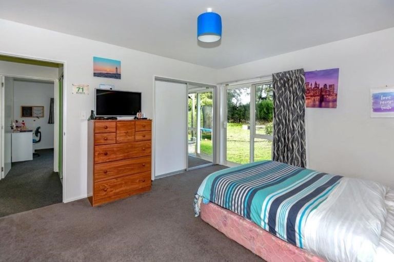 Photo of property in 395 Courtenay Road, Charing Cross, Christchurch, 7671