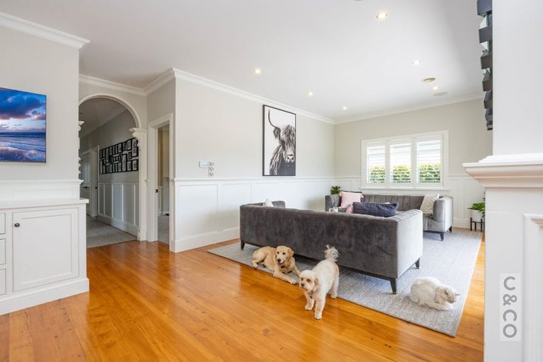 Photo of property in 39 Albert Street, Riverhead, 0820