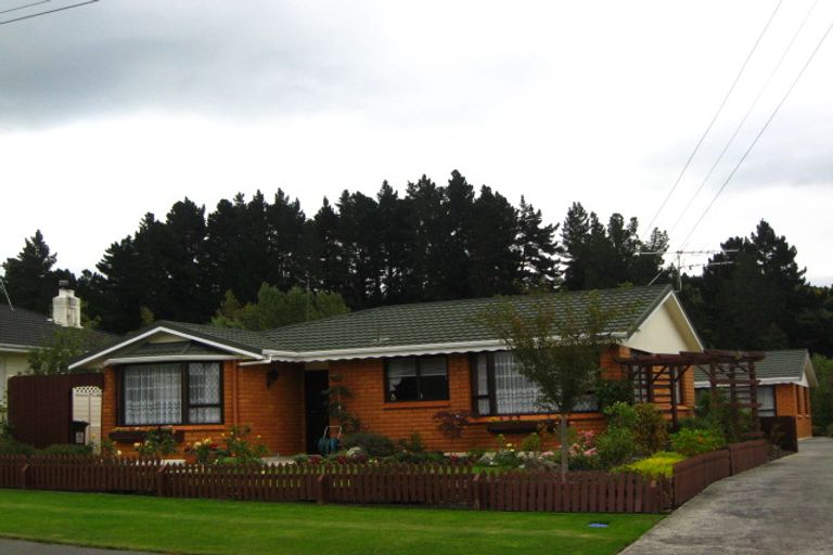 Photo of property in 1/137 Martin Road, Fairfield, Dunedin, 9018