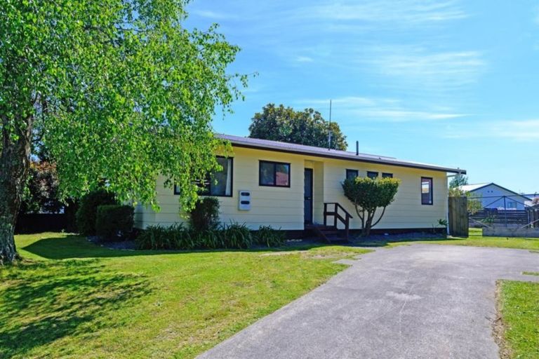 Photo of property in 21 Sequoia Crescent, Owhata, Rotorua, 3010