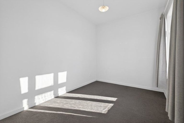 Photo of property in 231 Geraldine Street, Edgeware, Christchurch, 8013