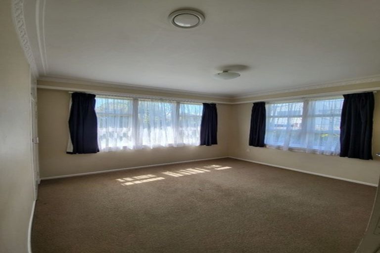 Photo of property in 27 Fairview Road, Papatoetoe, Auckland, 2025