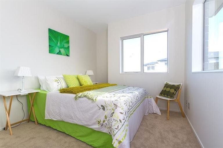 Photo of property in 73 San Valentino Drive, Henderson, Auckland, 0612