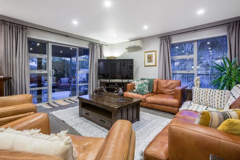 Photo of property in 130 Navigation Drive, Whitby, Porirua, 5024