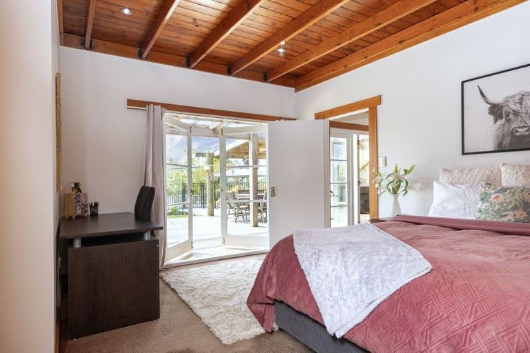 Photo of property in 308 Henderson Valley Road, Henderson Valley, Auckland, 0612