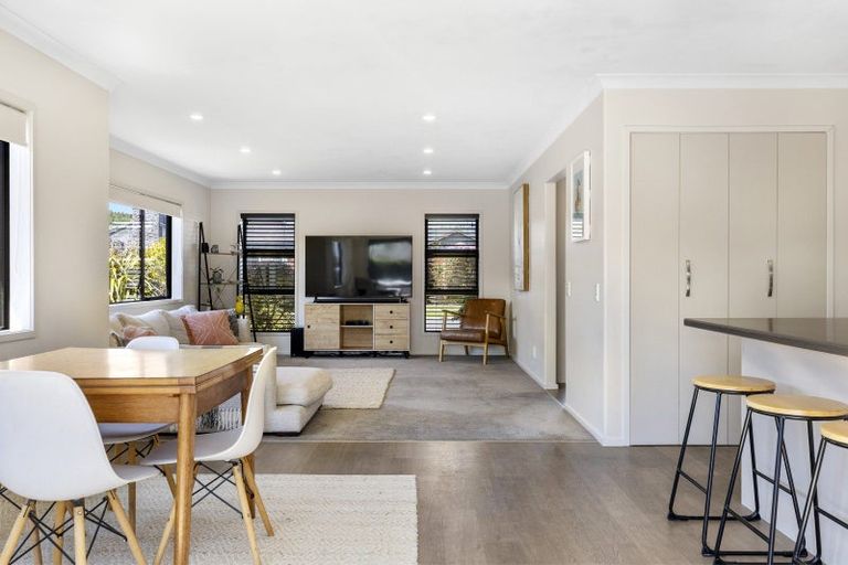 Photo of property in 15 Windsor Street, Richmond Heights, Taupo, 3330