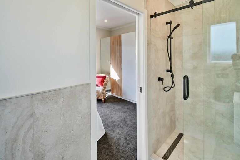 Photo of property in 8 Huia Street, Petone, Lower Hutt, 5012