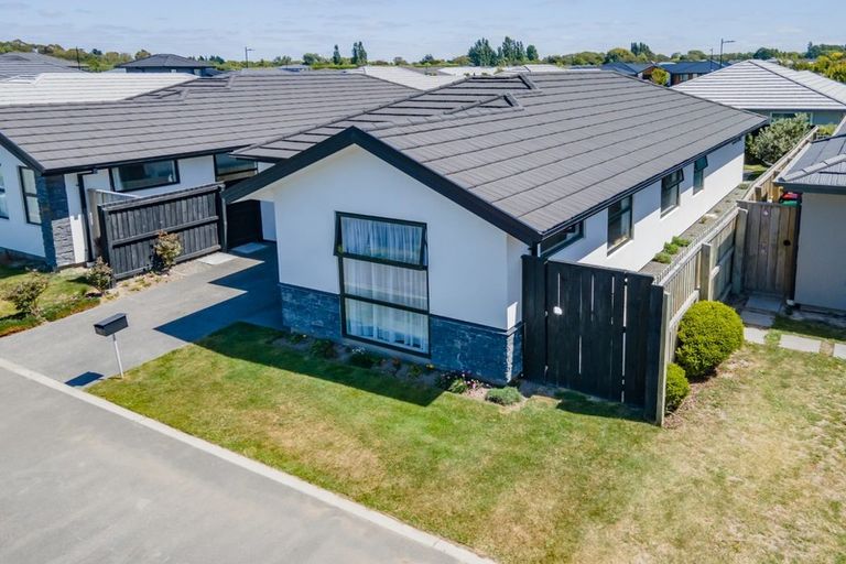 Photo of property in 11 Capil Court, Halswell, Christchurch, 8025