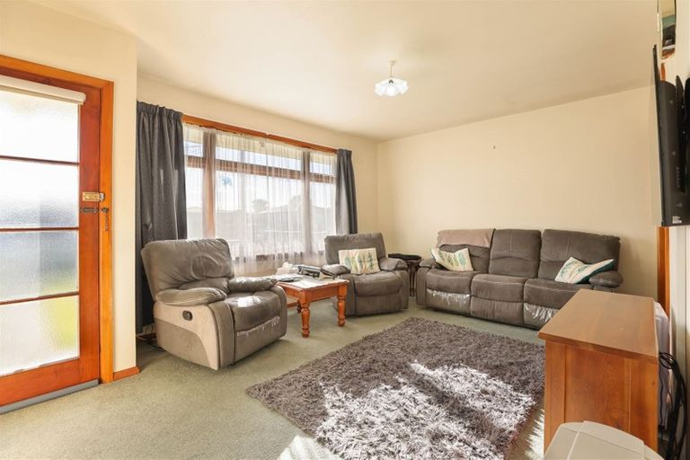 Photo of property in 99 Mcmurdo Street, Tinwald, Ashburton, 7700