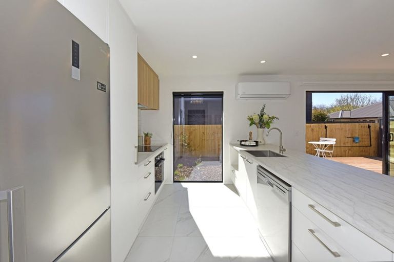 Photo of property in 3/124 Milton Street, Somerfield, Christchurch, 8024