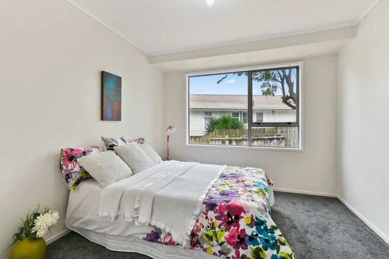 Photo of property in 20 Rountree Place, Conifer Grove, Takanini, 2112