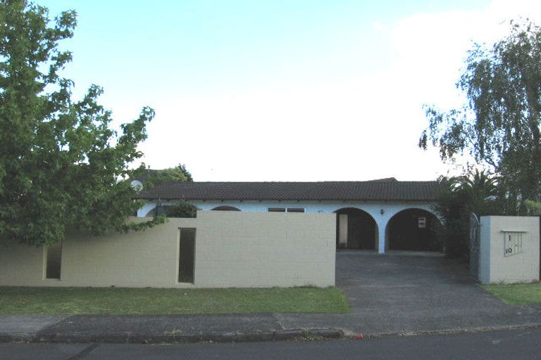 Photo of property in 10 Puawai Place, Northcote, Auckland, 0627