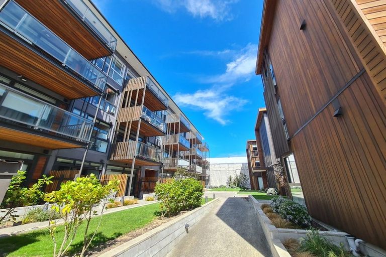 Photo of property in Vedado Apartments, 109/41 Hopper Street, Mount Cook, Wellington, 6011