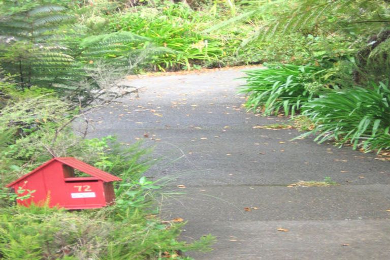 Photo of property in 72 Wyndham Road, Pinehaven, Upper Hutt, 5019