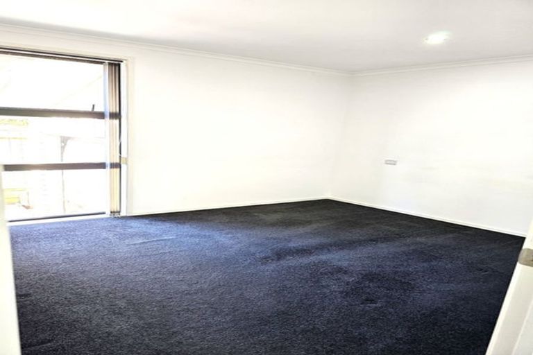 Photo of property in 69 Bleakhouse Road, Howick, Auckland, 2014