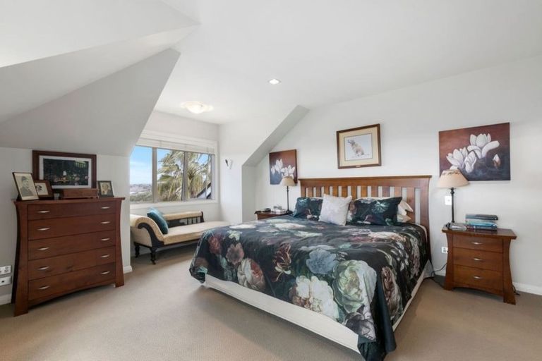 Photo of property in 36a Sharon Road, Waiake, Auckland, 0630