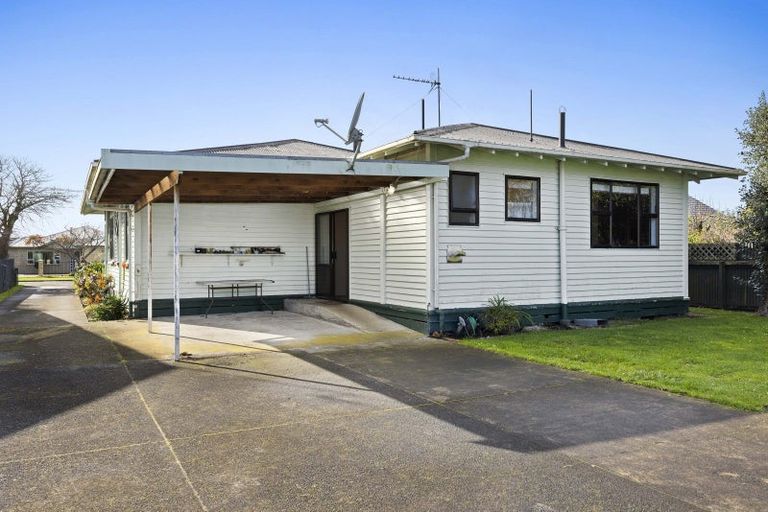 Photo of property in 5 Egmont Street, Hawera, 4610