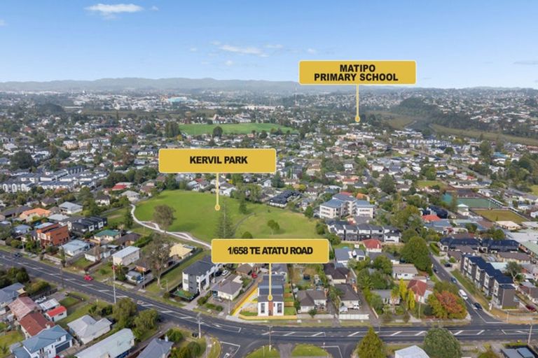 Photo of property in 658a Te Atatu Road, Te Atatu Peninsula, Auckland, 0610