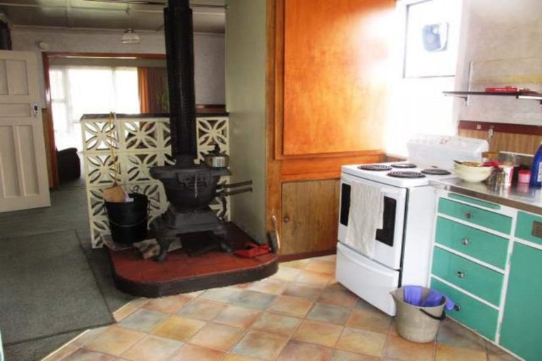 Photo of property in 2 Shearman Street, Reefton, 7830