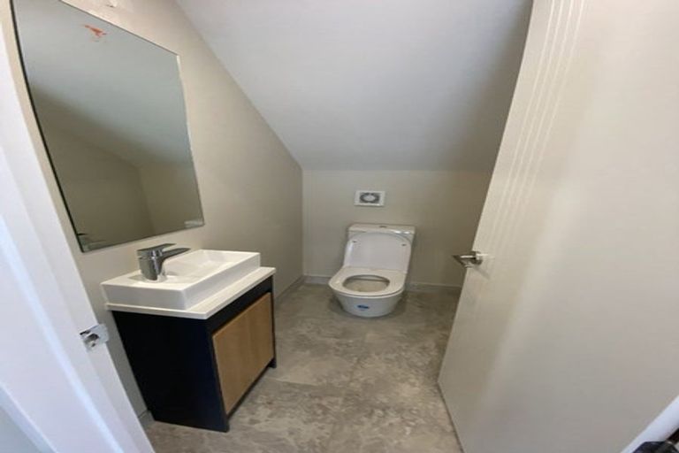 Photo of property in 5 Bendridge Street, Flat Bush, Auckland, 2019