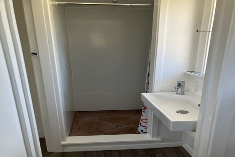 Photo of property in 109 Beachville Road, Redcliffs, Christchurch, 8081