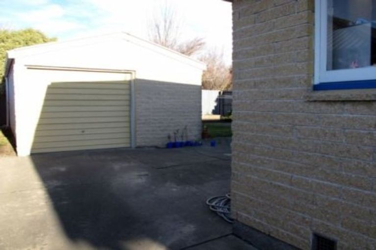 Photo of property in 1/114 Roberta Drive, Somerfield, Christchurch, 8024