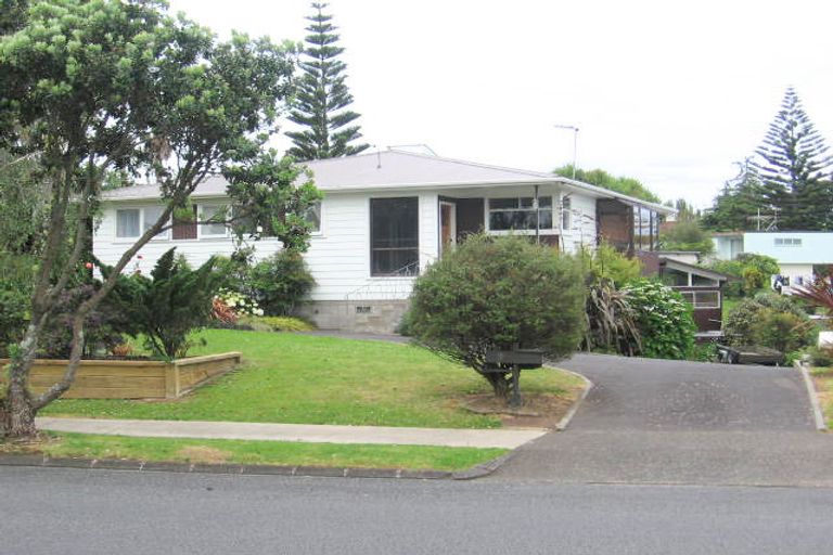 Photo of property in 9 Riverhills Avenue, Pakuranga Heights, Auckland, 2010