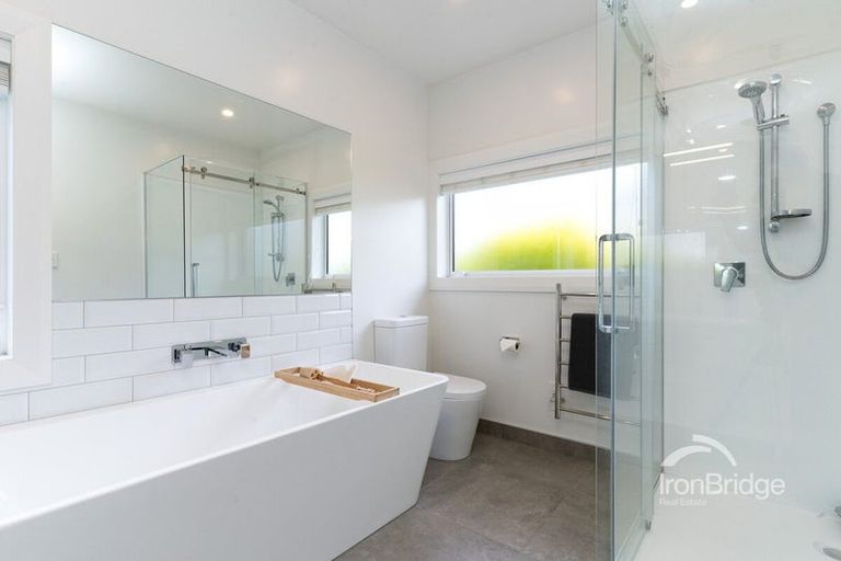 Photo of property in 241 Weston Road, St Albans, Christchurch, 8052