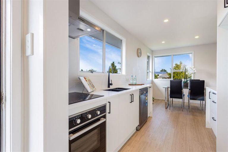 Photo of property in 5 Tabitha Crescent, Henderson, Auckland, 0612