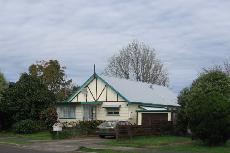 Photo of property in 1 Redmond Street, Judea, Tauranga, 3110