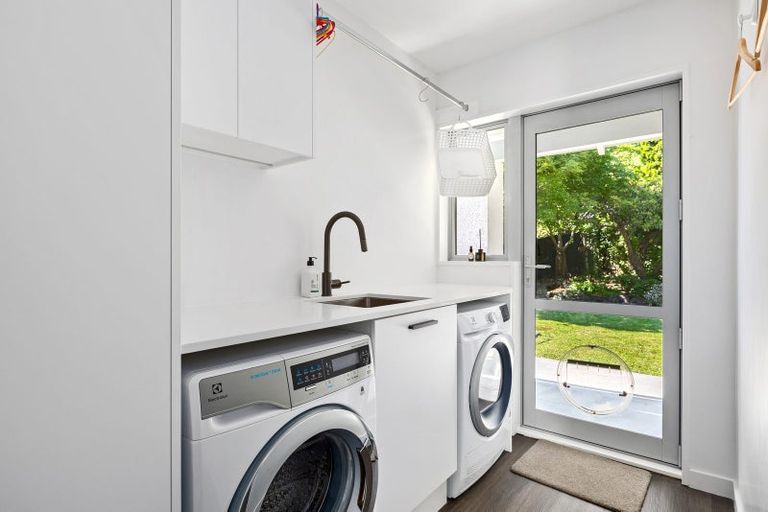 Photo of property in 61a Cashmere Road, Cashmere, Christchurch, 8022