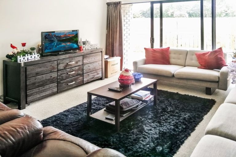 Photo of property in 72 Prado Drive, Pukekohe, 2120