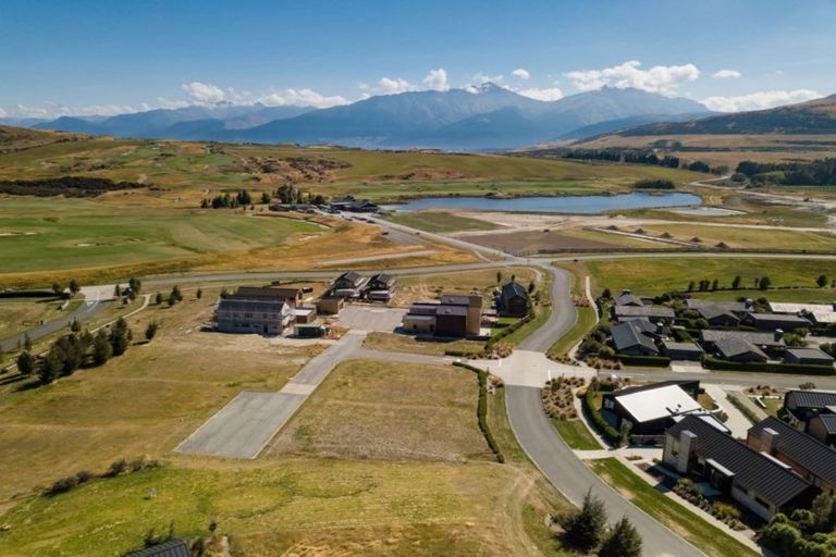 Photo of property in 5 Soudley Court, Jacks Point, Queenstown, 9371