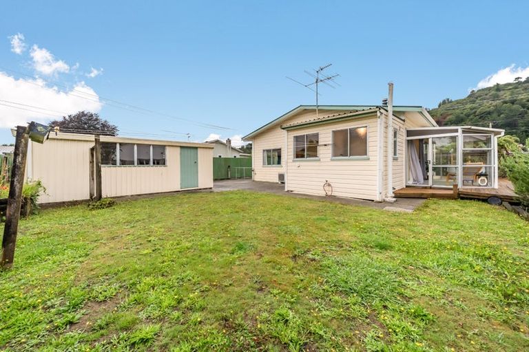 Photo of property in 46 Wilford Street, Wallaceville, Upper Hutt, 5018