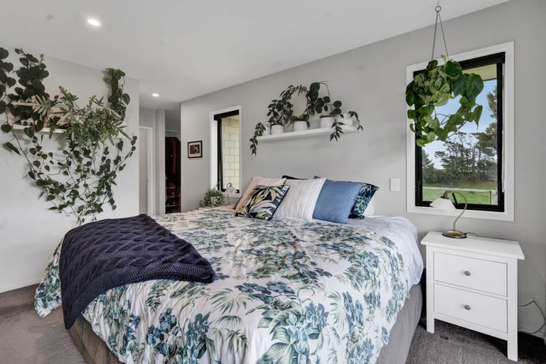 Photo of property in 376 Egmont Road, Hillsborough, New Plymouth, 4372