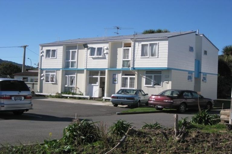 Photo of property in 1341 High Street, Taita, Lower Hutt, 5011