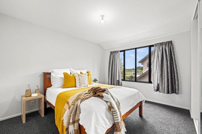 Photo of property in 15 Willoughby Lane, Parklands, Christchurch, 8083