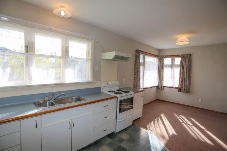 Photo of property in 10 Leamington Street, Addington, Christchurch, 8024