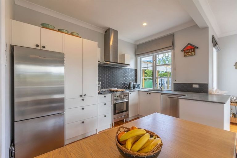 Photo of property in 5 Barker Road, Marewa, Napier, 4110