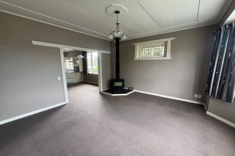 Photo of property in 77 Belt Street, Waimate, 7924