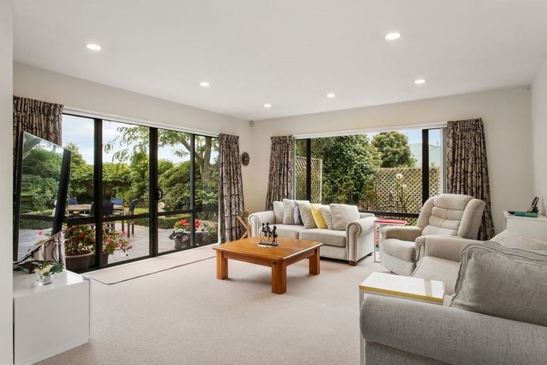 Photo of property in 37 Riverton Terrace, Halswell, Christchurch, 8025