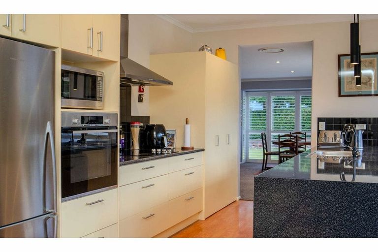 Photo of property in 28 Edkins Road, Kerikeri, 0230