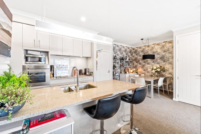 Photo of property in 106 Rewa Rewa Lane, Orewa, 0931