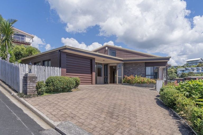 Photo of property in 14 Pine Grove, Tairua, 3508