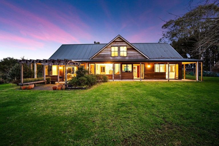 Photo of property in 402 Old Kaipara Road, Kaipara Flats, Warkworth, 0981