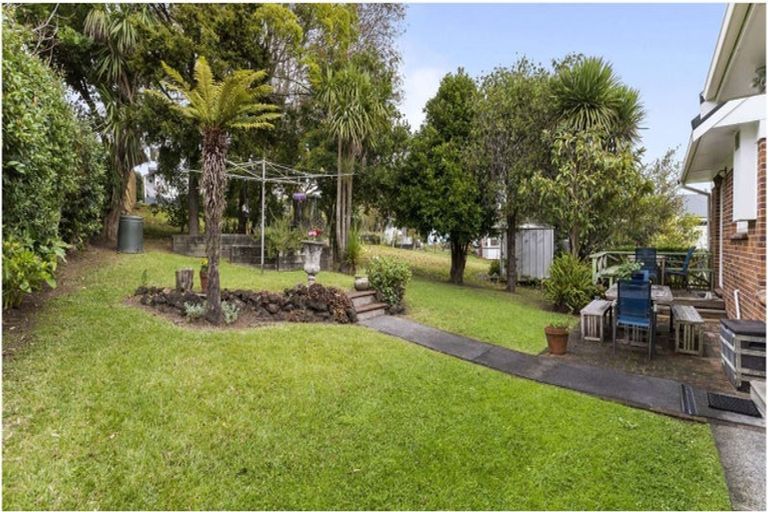 Photo of property in 4 Alton Avenue, Hillcrest, Auckland, 0627